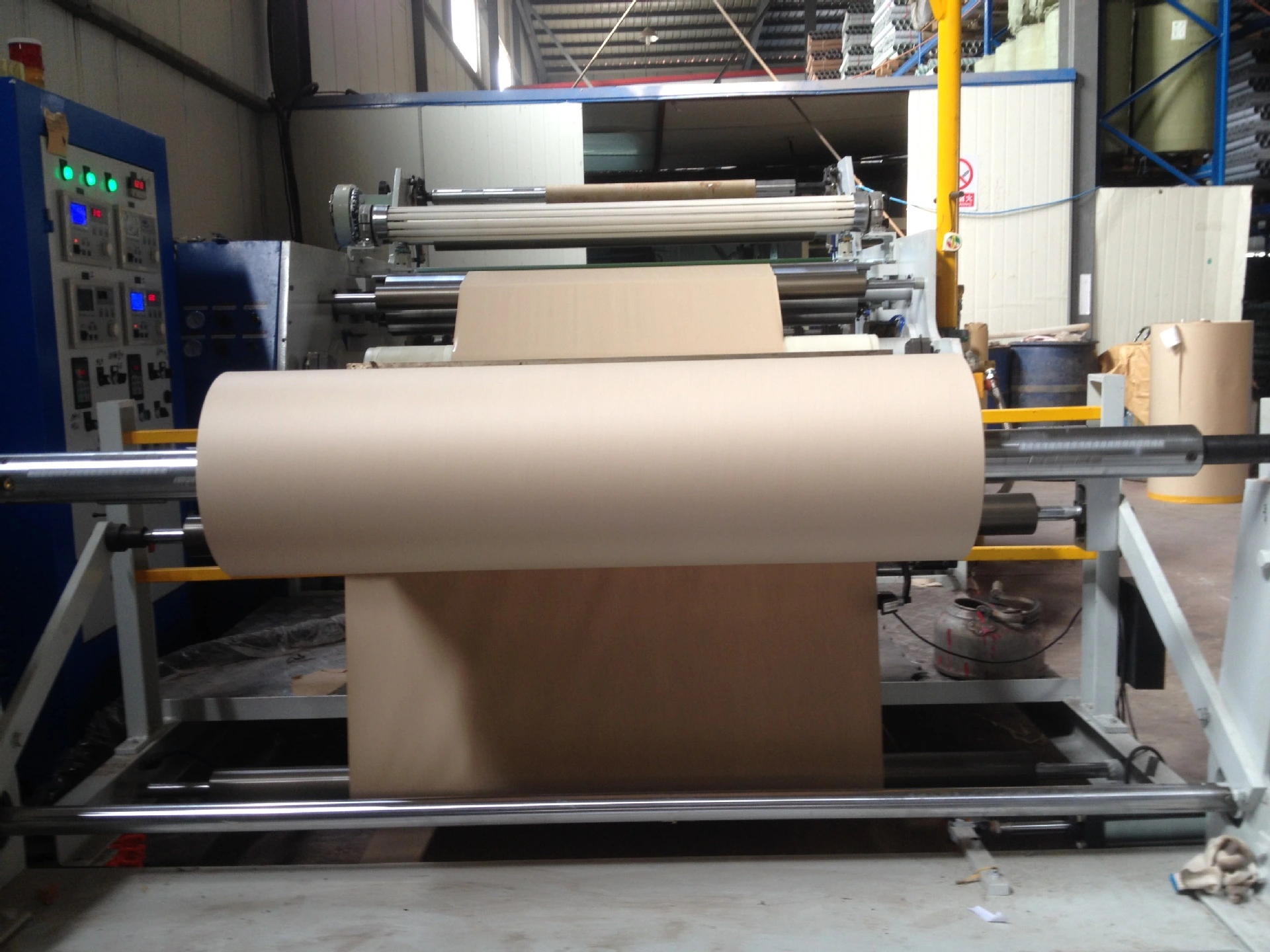 Prozess des Trockenbau-Gelenk bandes